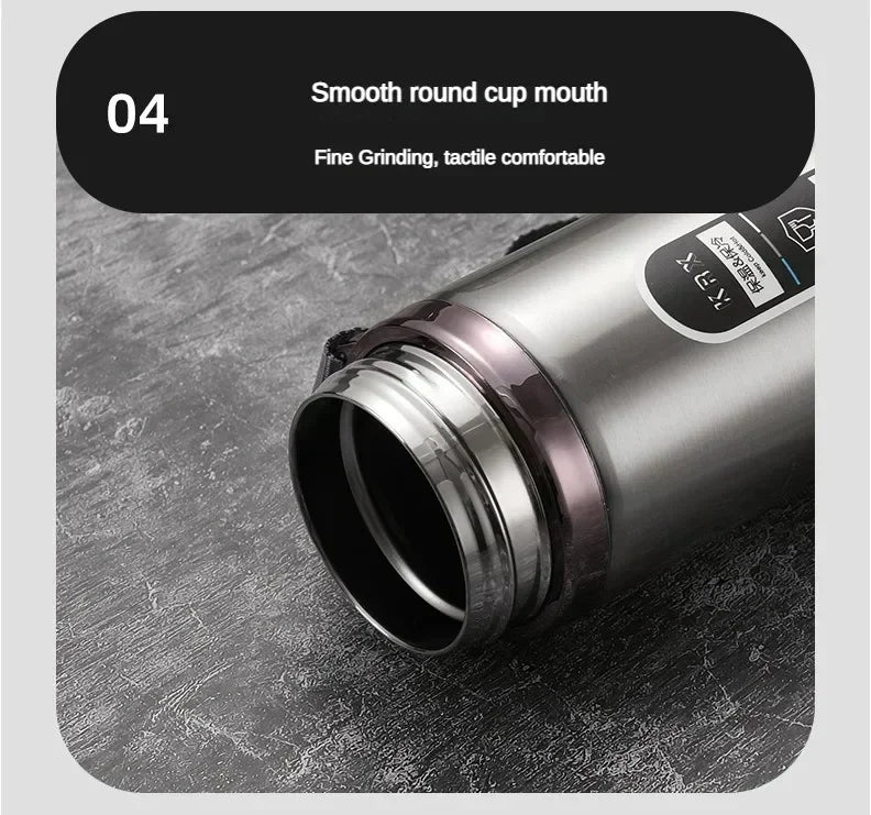 Stainless steel vacuum flask with LED temperature display